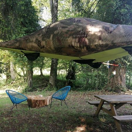 Monchateau étoilé, hébergement insolite avec Spa Merlas Extérieur photo