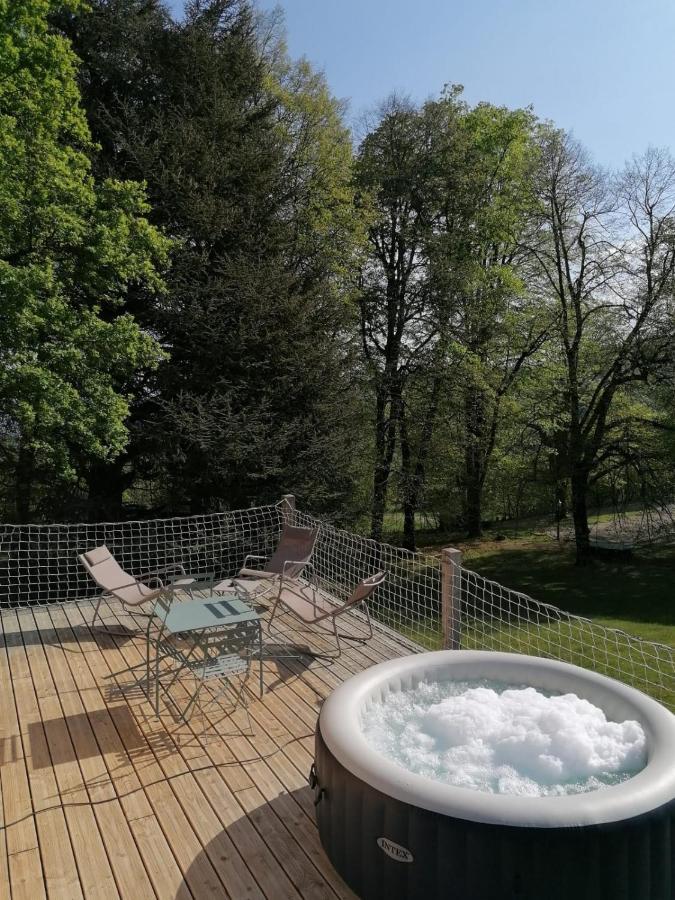Monchateau étoilé, hébergement insolite avec Spa Merlas Extérieur photo